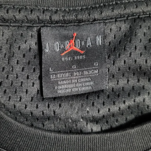 JORDAN Jersey, Authentic, Boys LARGE, Black/Gold, #23 - Picture 6 of 7